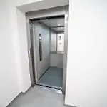 V Centru S Terasou