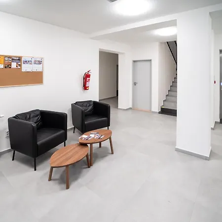 V Centru S Terasou * ديشتني في أورليتسكيخ هوراخ